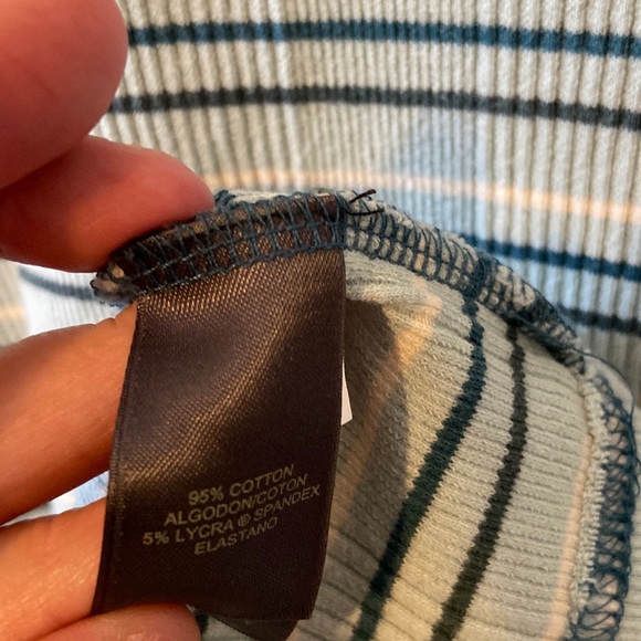 5/$10❤️❤️❤️Liz Claiborne Soft Ribbed Striped Crew Neck - Picture 4 of 5